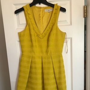 Amazing wool like yellow dress